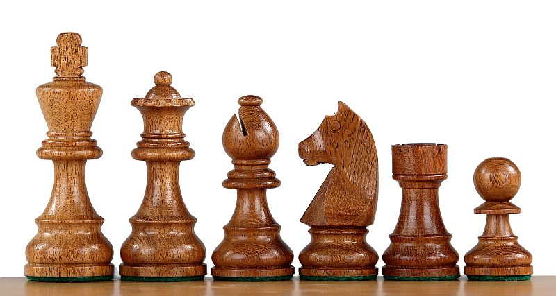 Pièces Timeless en acacia et buis, style Staunton classique