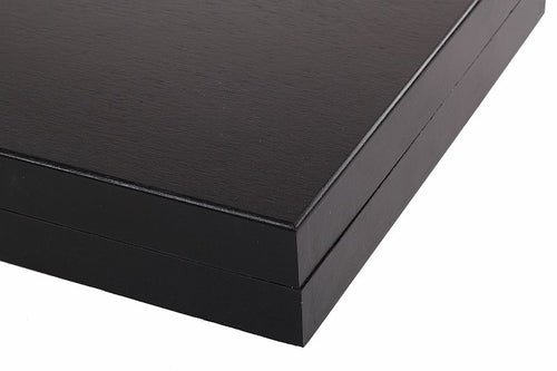 Intérieur en feutrine avec empreintes individuelles pour chaque pièce