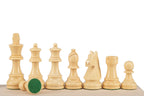 Série complète des pièces d'échecs German 5+ claires, roi renversé montrant la base feutrée