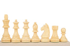 Pièces d'échecs German 5+ claires debout, roi, dame, fou, cavalier, tour et pion